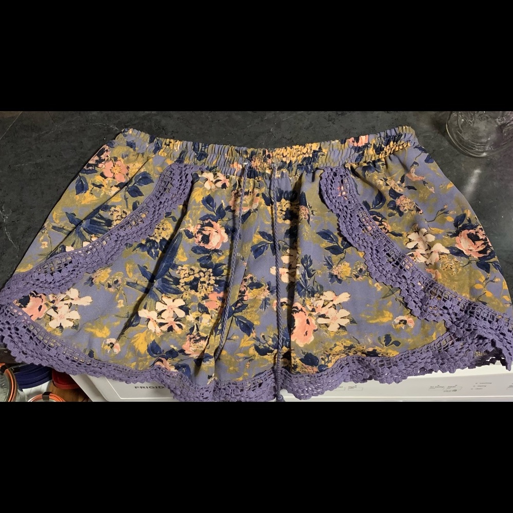 Target purple and Floral print shorts with lace size L